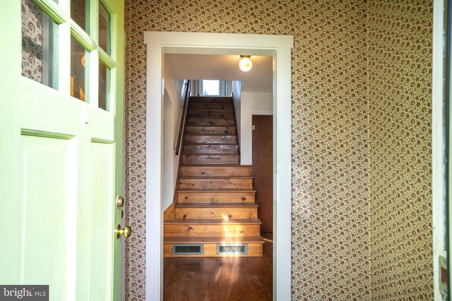 173 Hillview Avenue photo 6