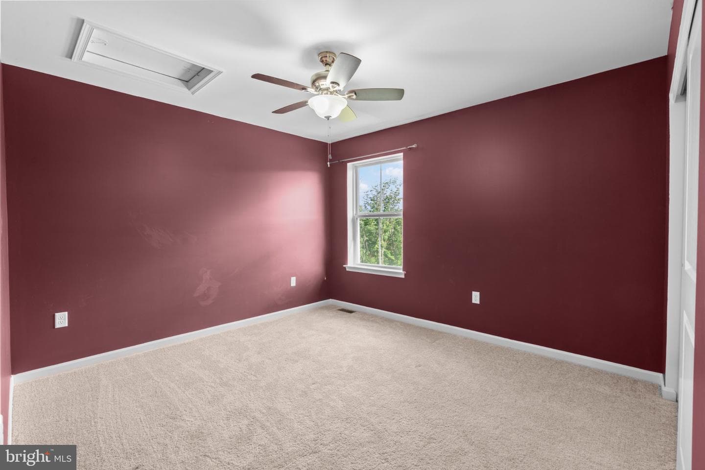 384 Old Ivy Drive photo 15