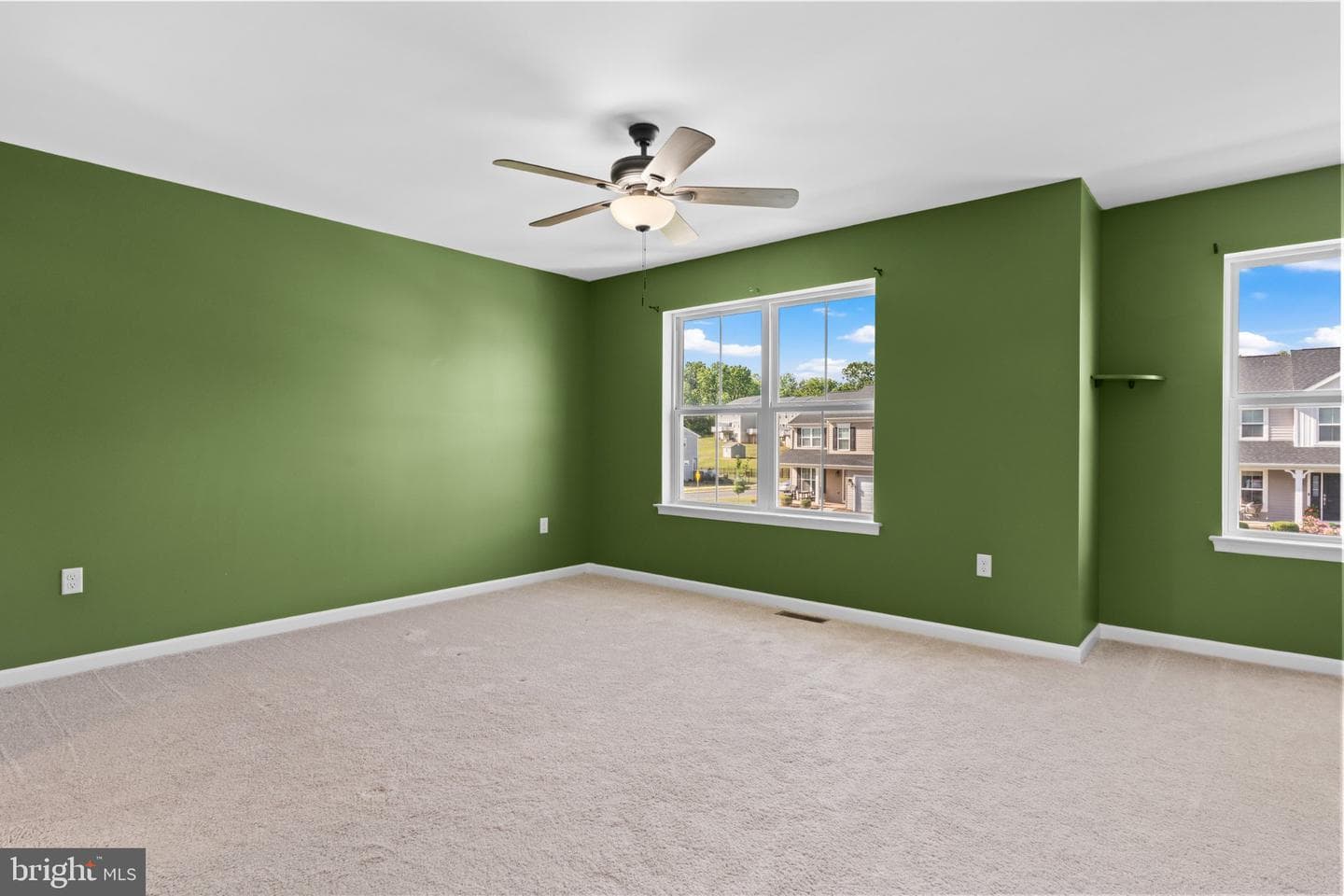 384 Old Ivy Drive photo 18