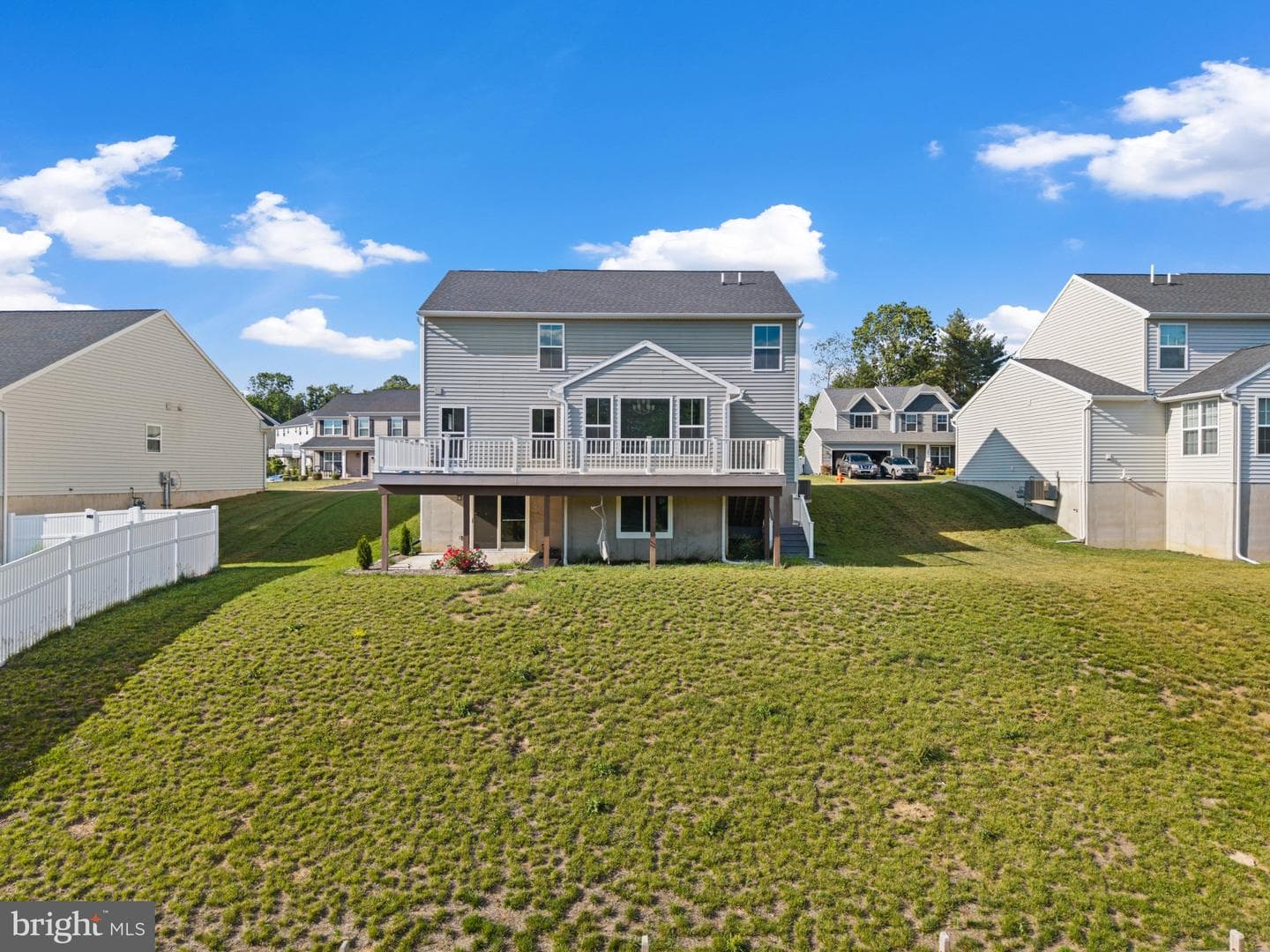 384 Old Ivy Drive photo 3