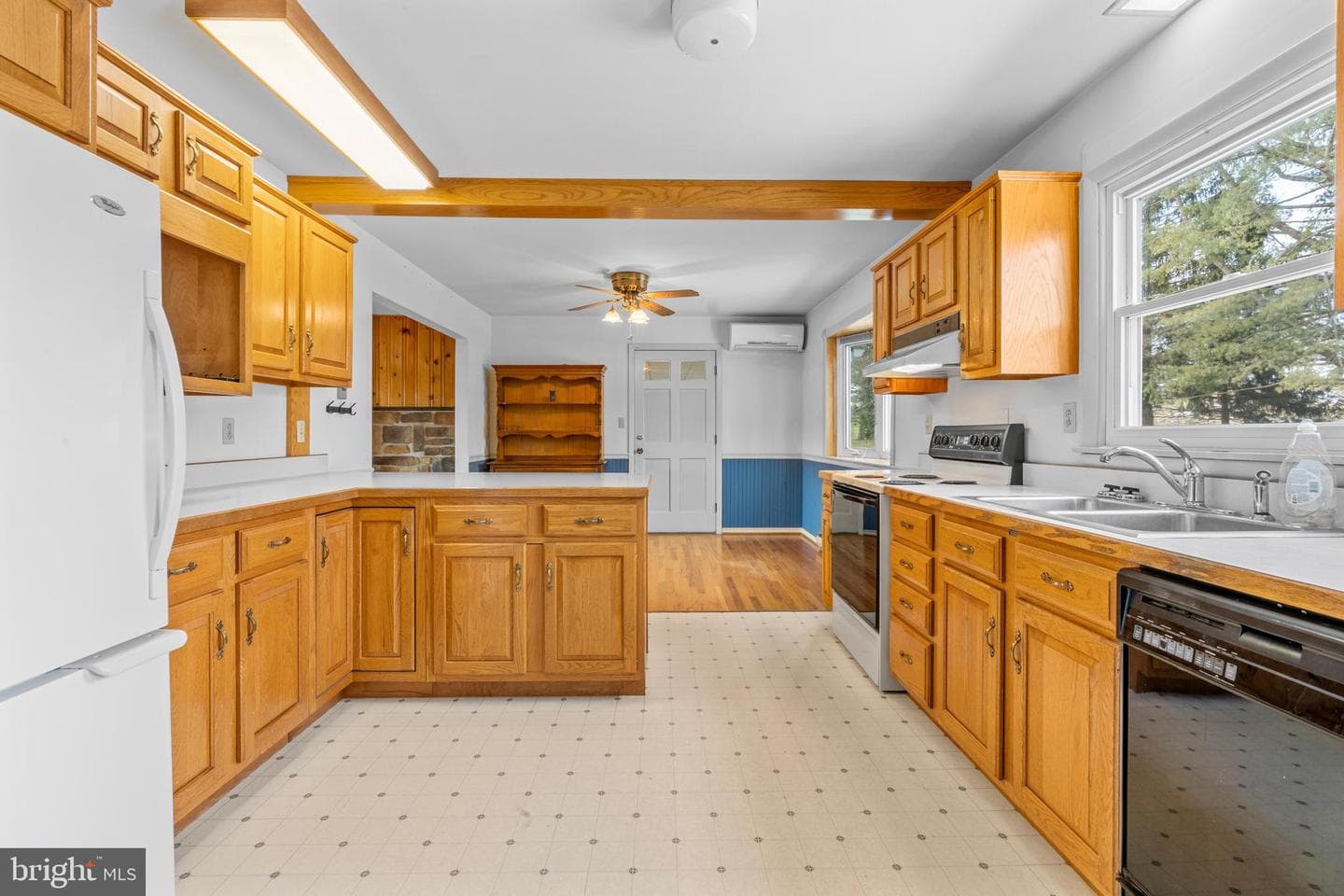 127 Watson Road photo 14