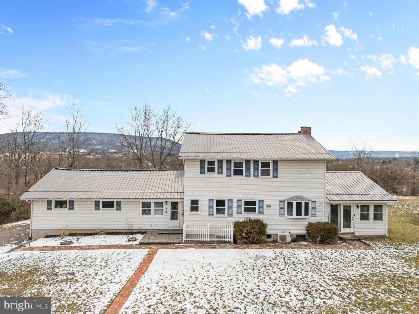 127 Watson Road photo 2