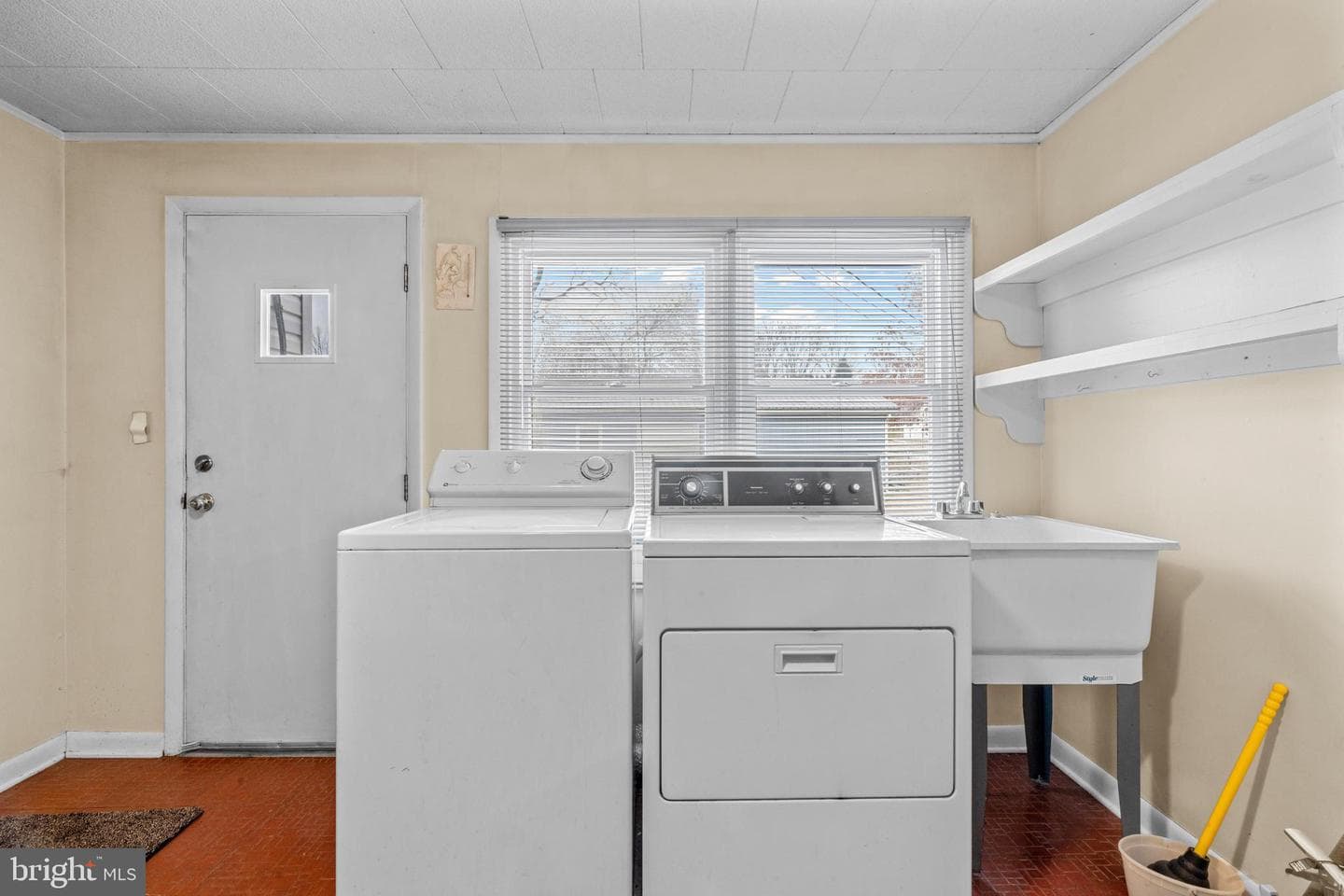 127 Watson Road photo 22