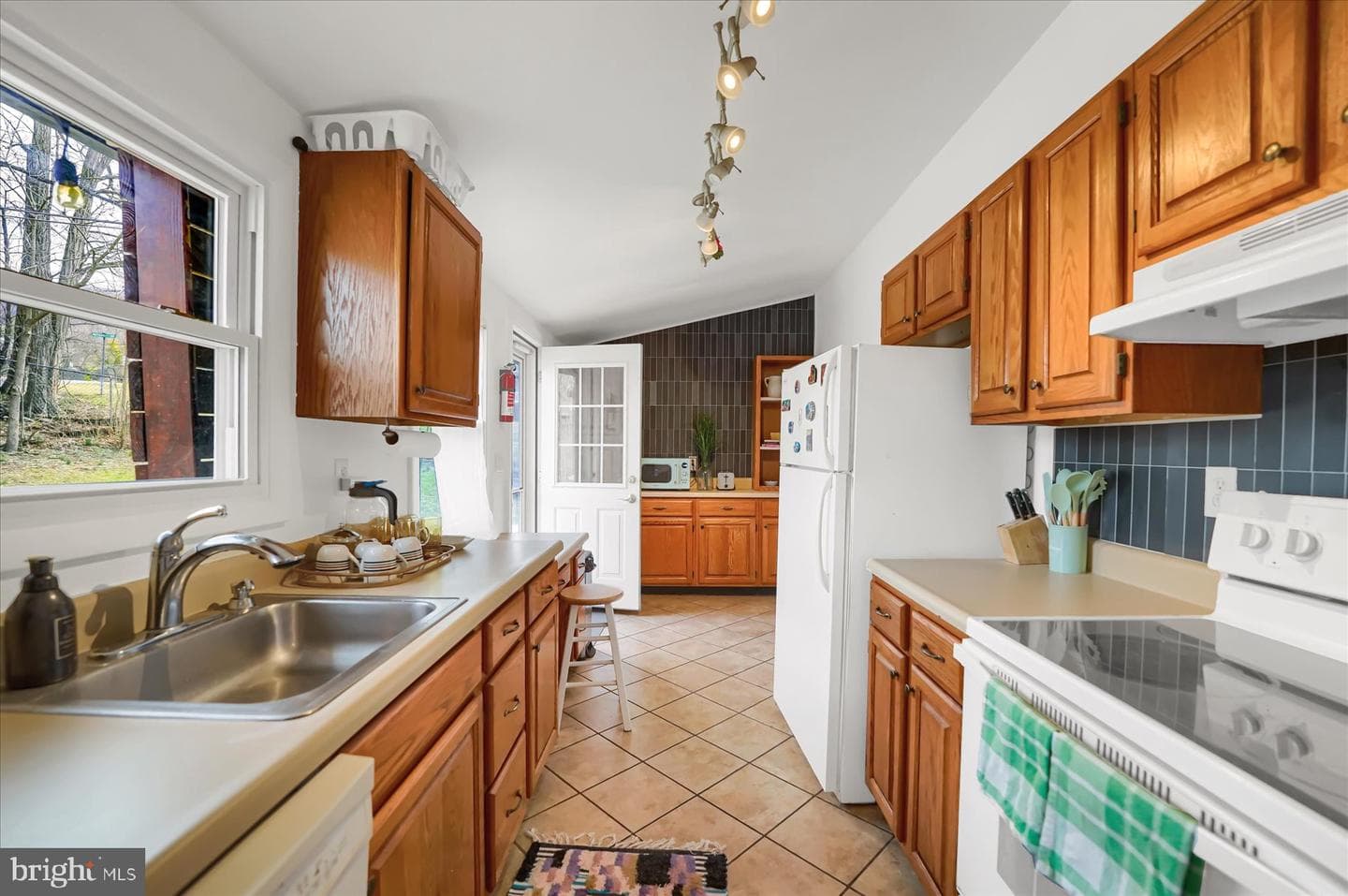 173 Dale Street photo 10