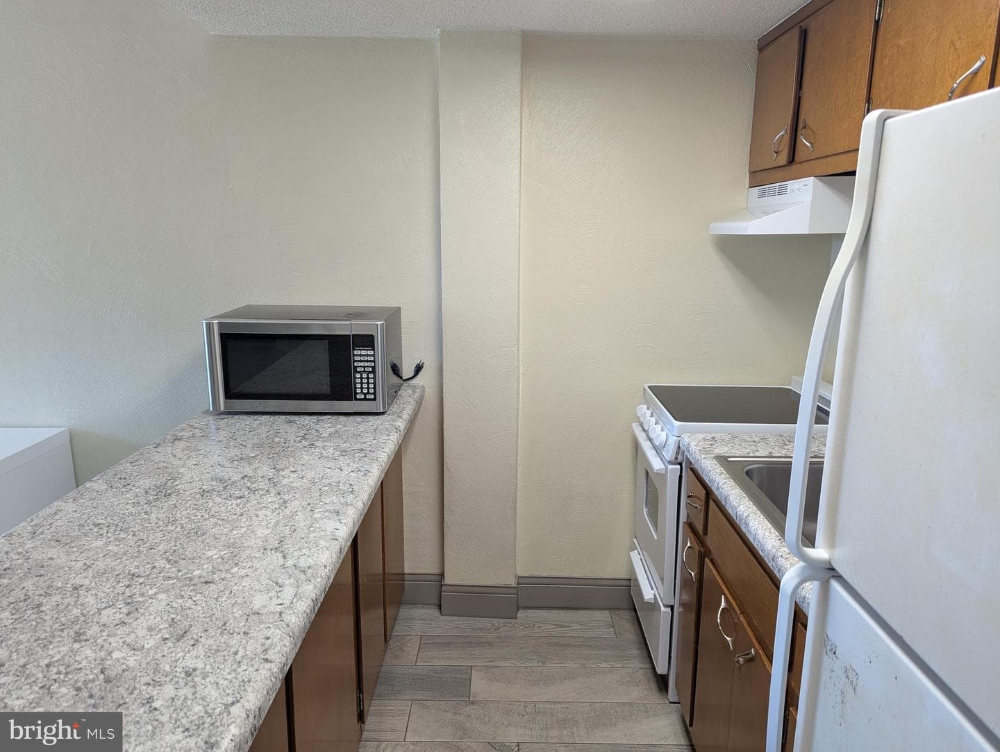 458 E College Avenue photo 5
