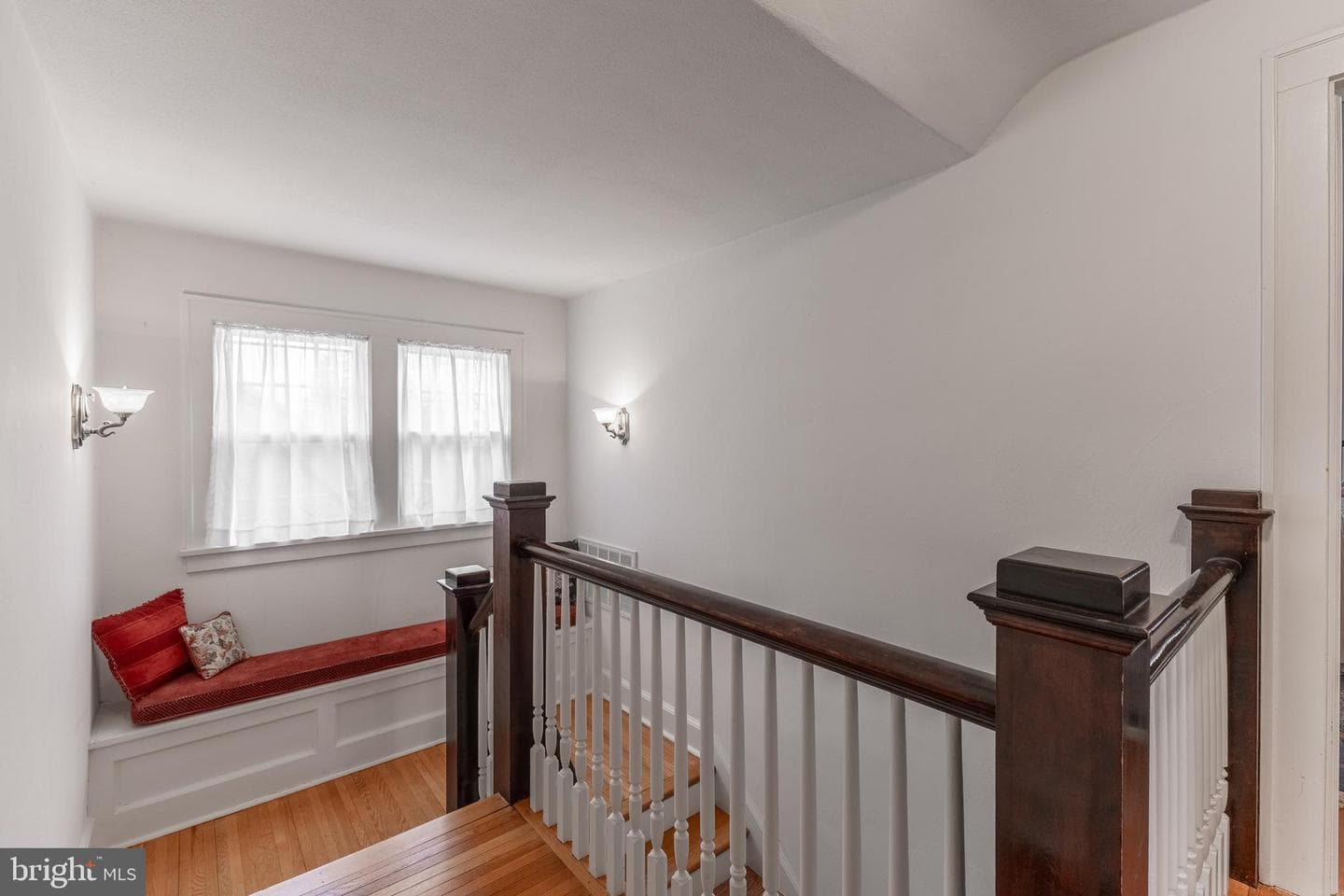 305 E Hamilton Avenue photo 45