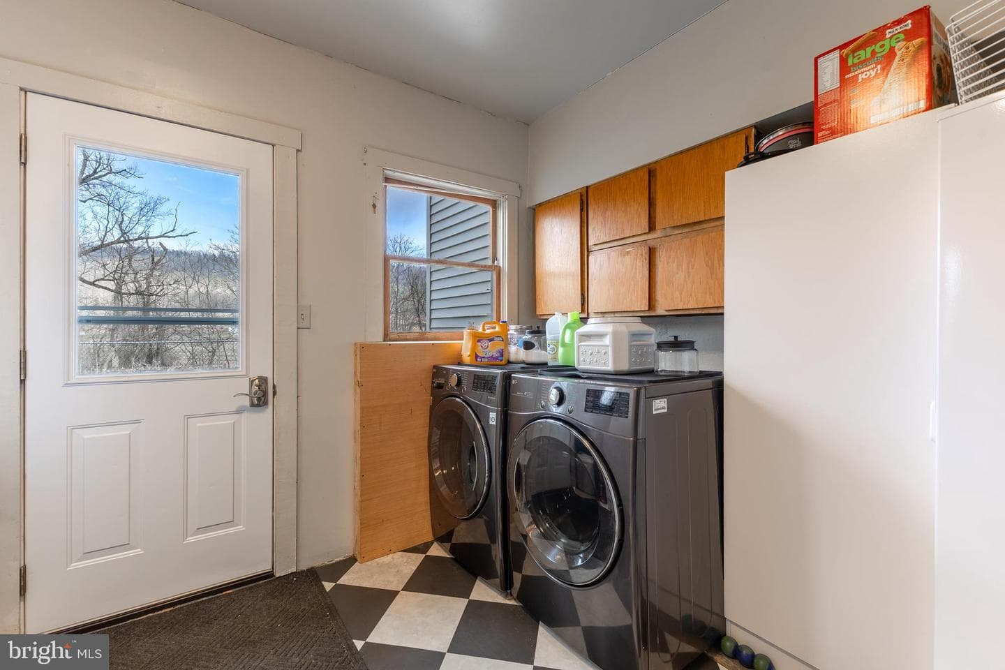 254 E Main Street photo 9