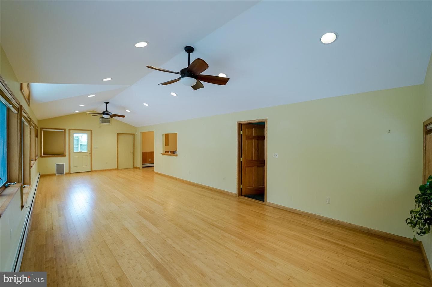 633 W Hillside Avenue photo 12