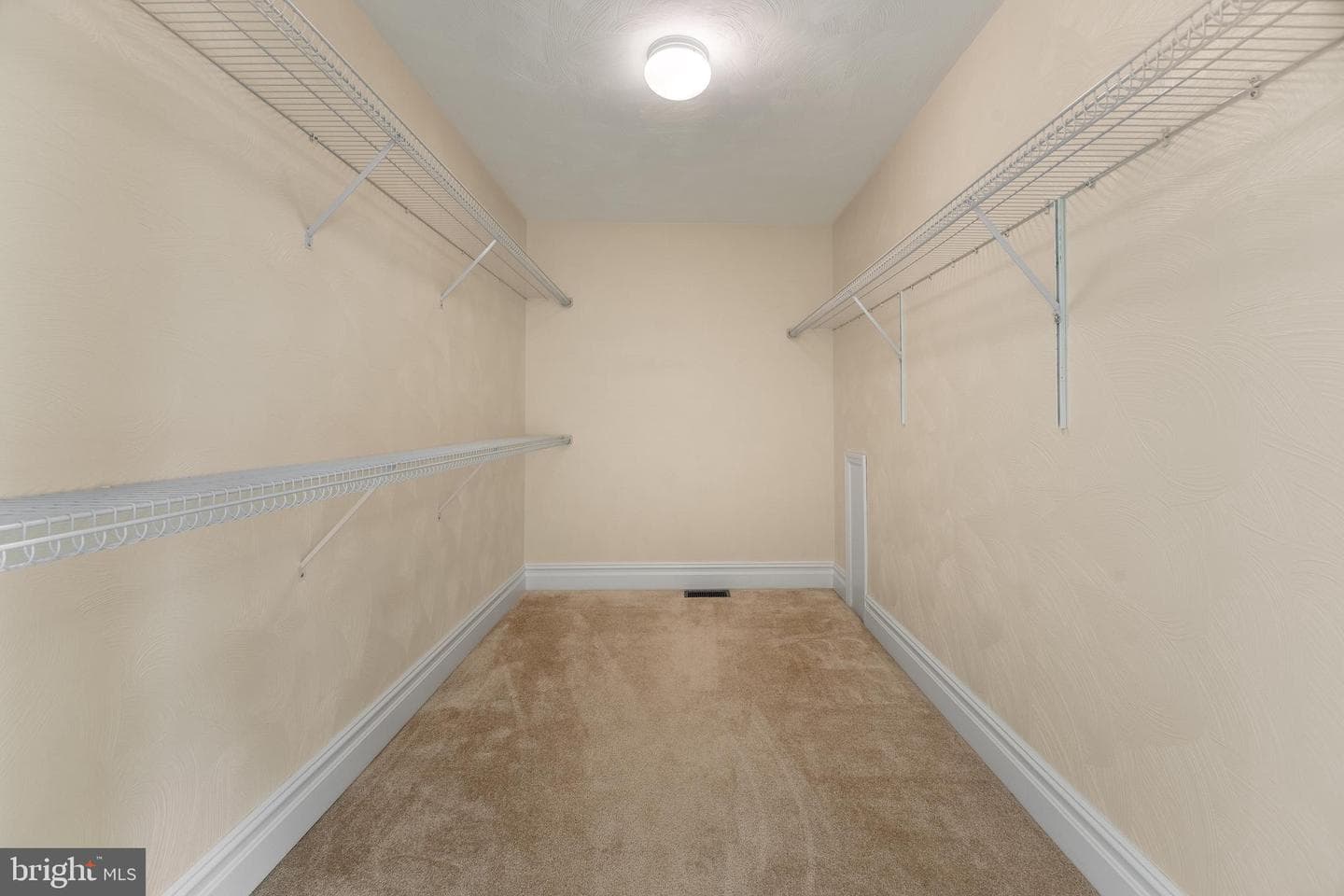 1020 W Springfield Drive photo 39