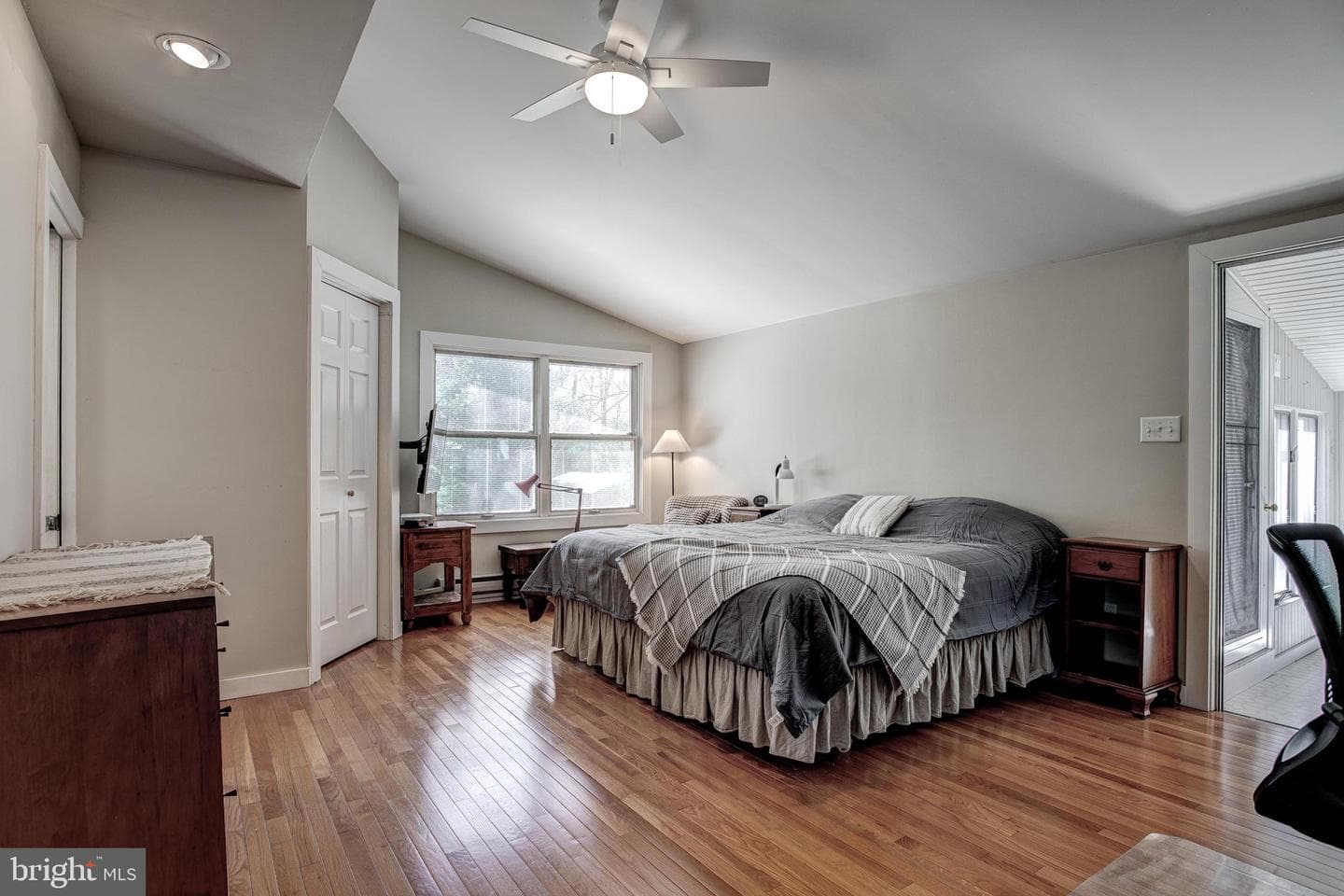 840 Outer Drive photo 33