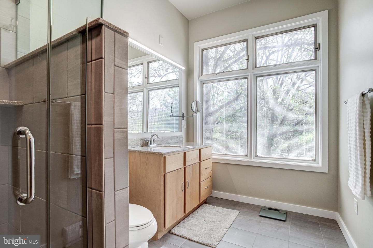 840 Outer Drive photo 36