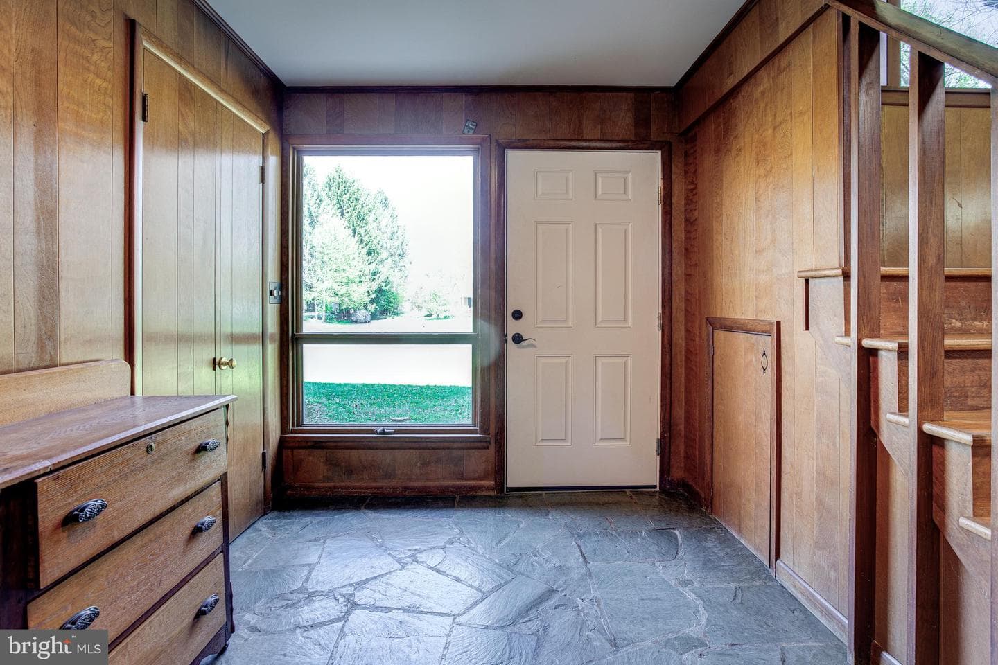 840 Outer Drive photo 4