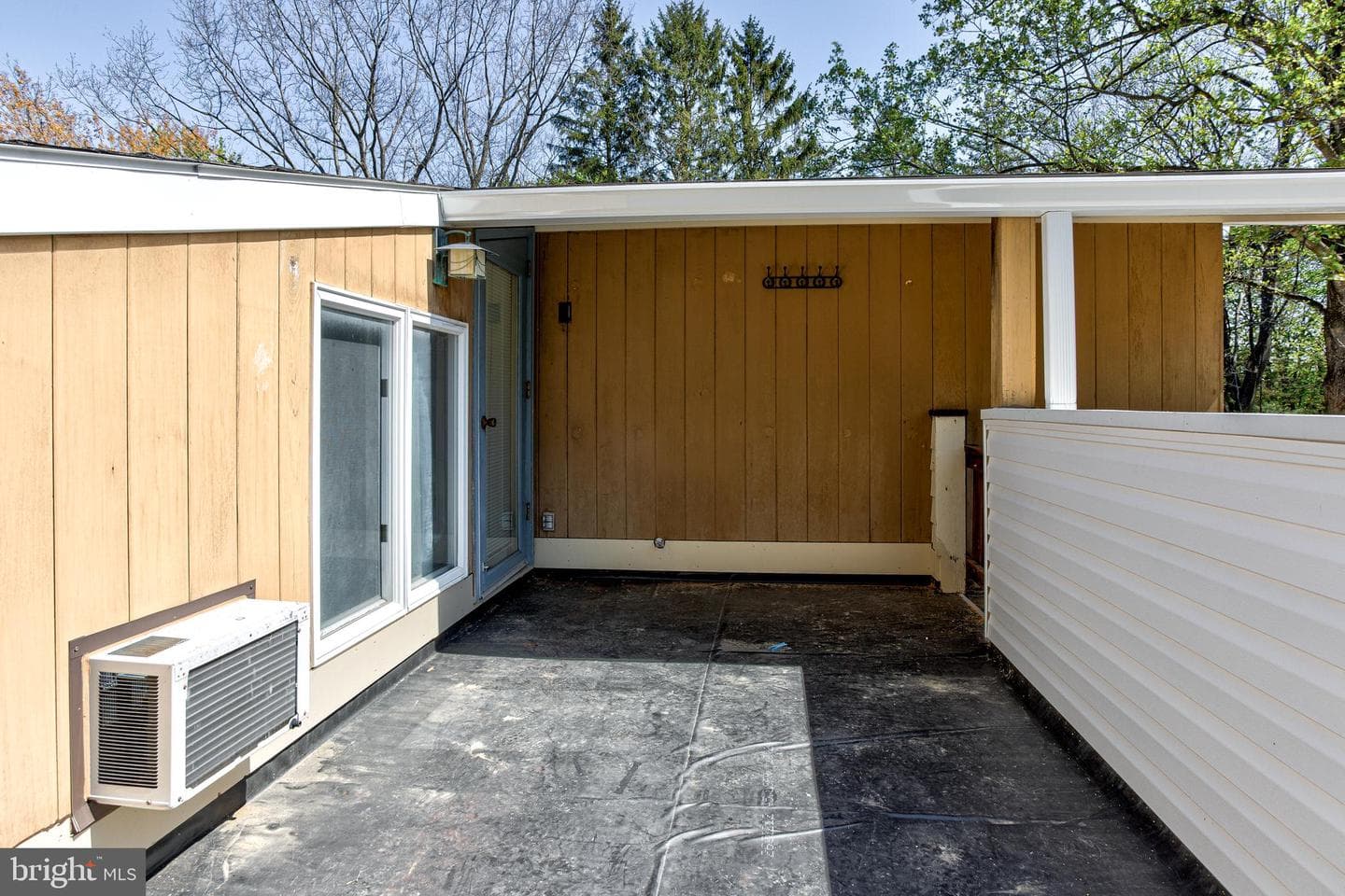 840 Outer Drive photo 40