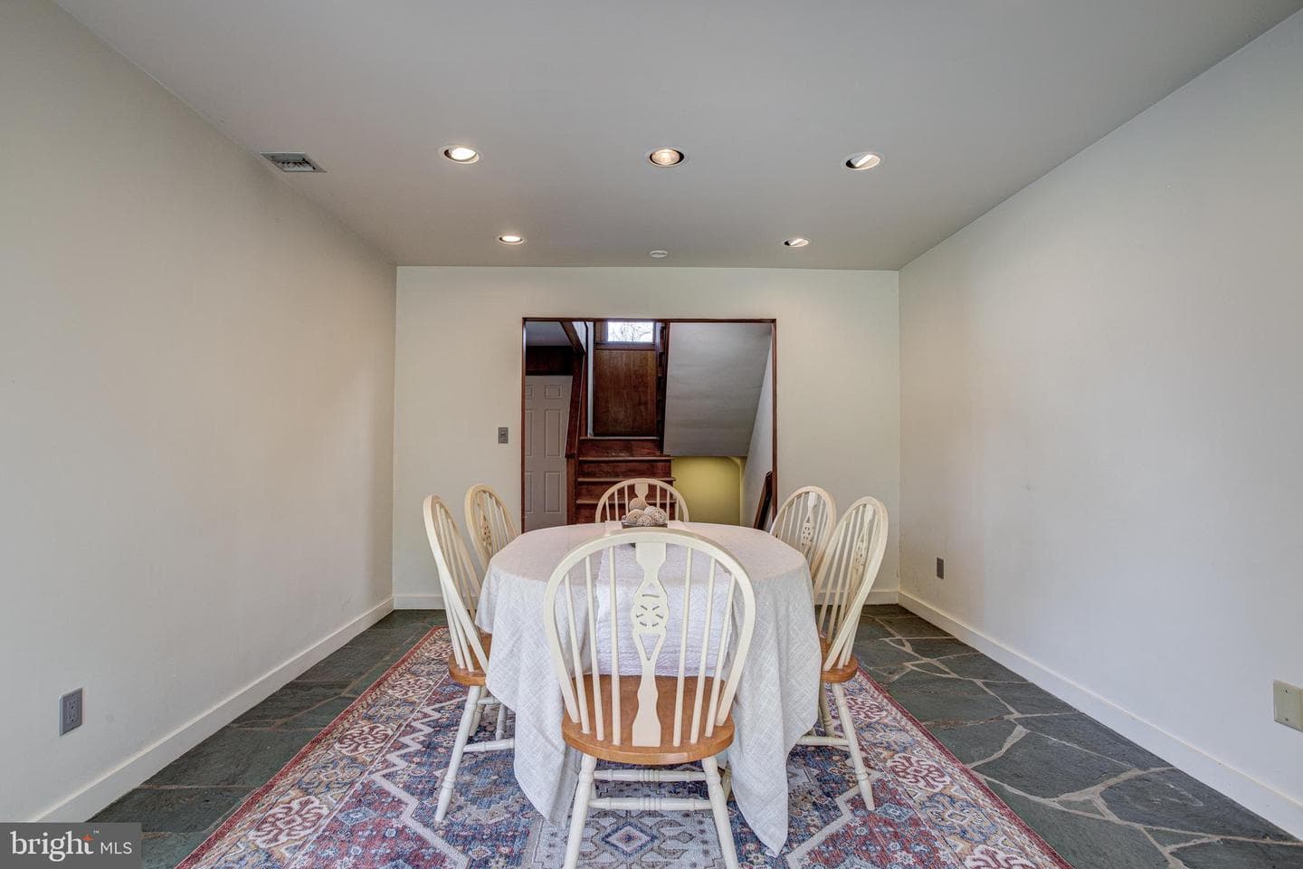 840 Outer Drive photo 9