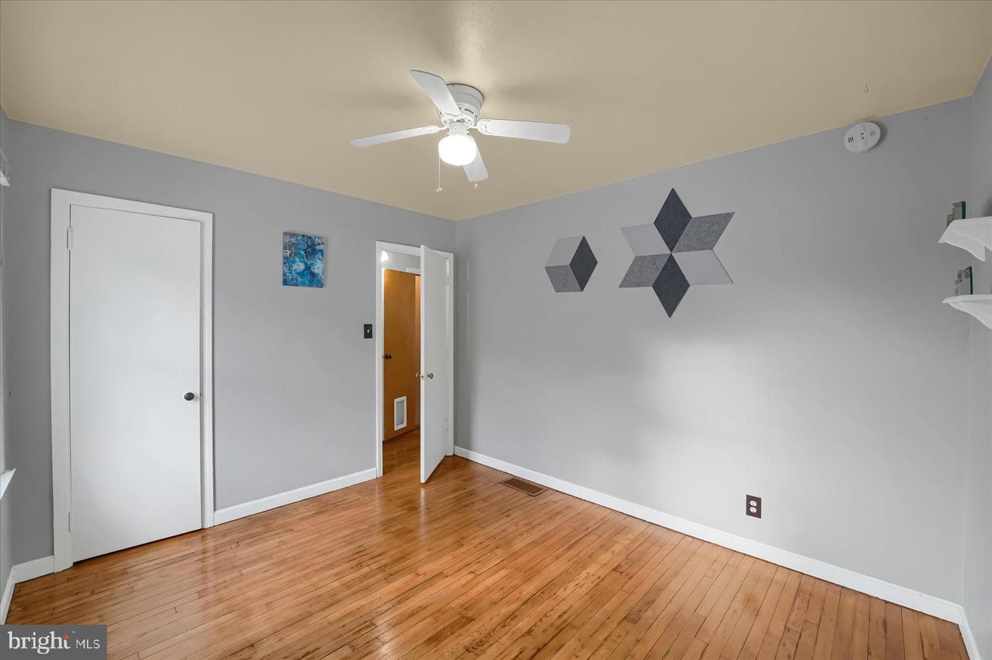 147 Sunset Avenue photo 20