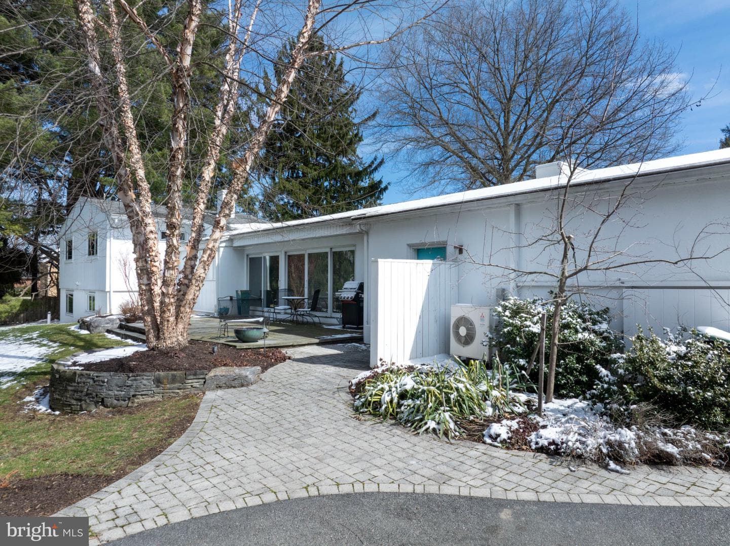 327 Arbor Way photo 8