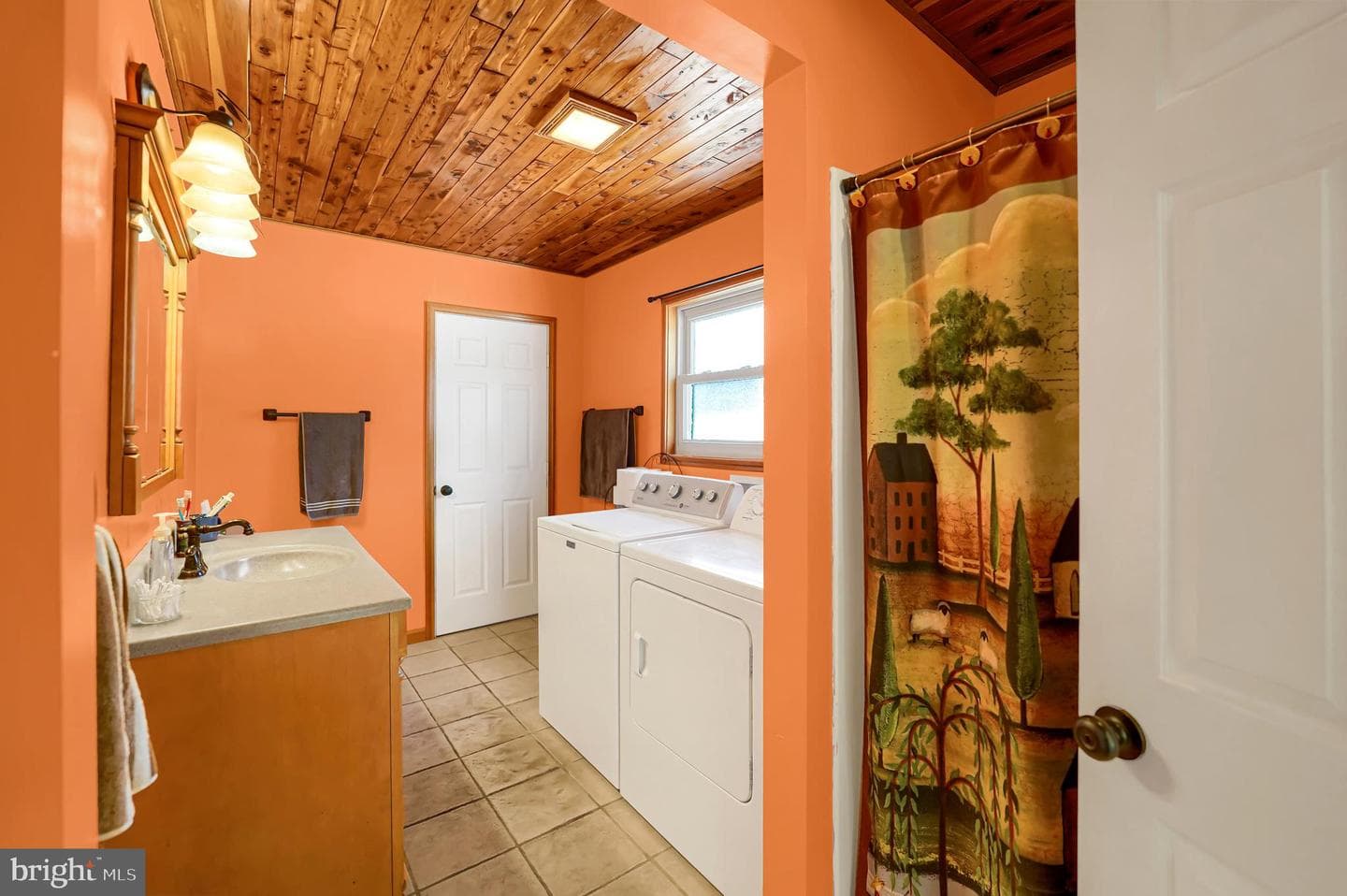 1076 Clarence Road photo 17