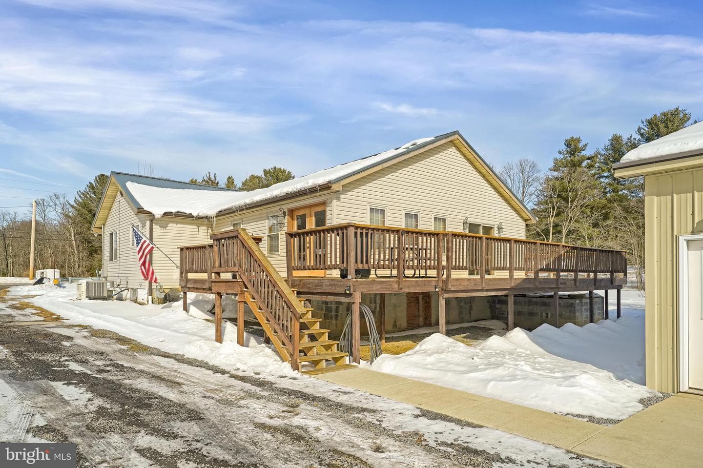 1076 Clarence Road photo 41