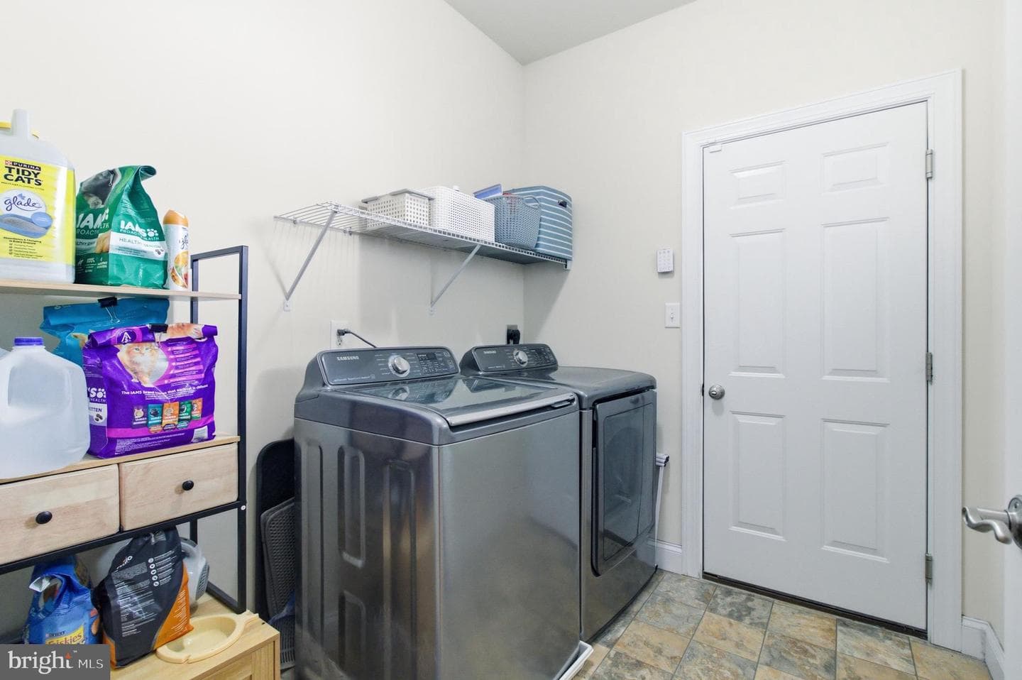 240 Aster Avenue photo 26