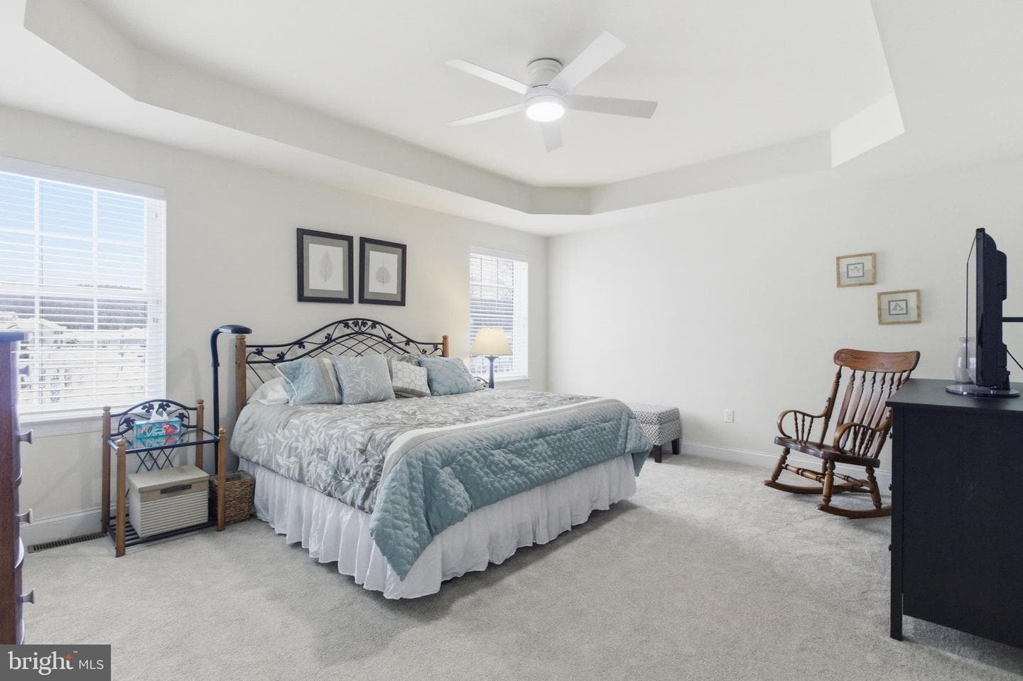240 Aster Avenue photo 27