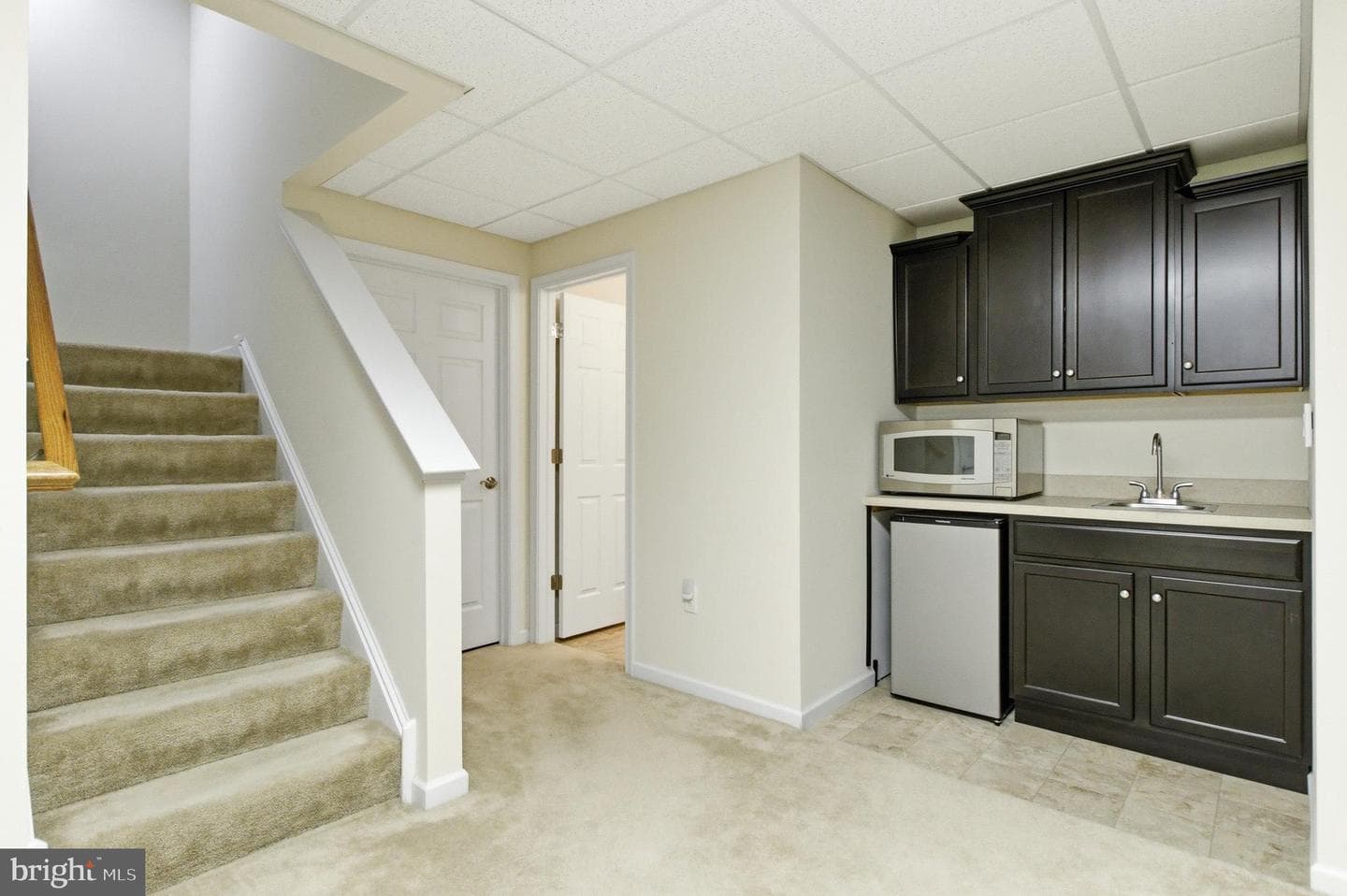 240 Aster Avenue photo 37
