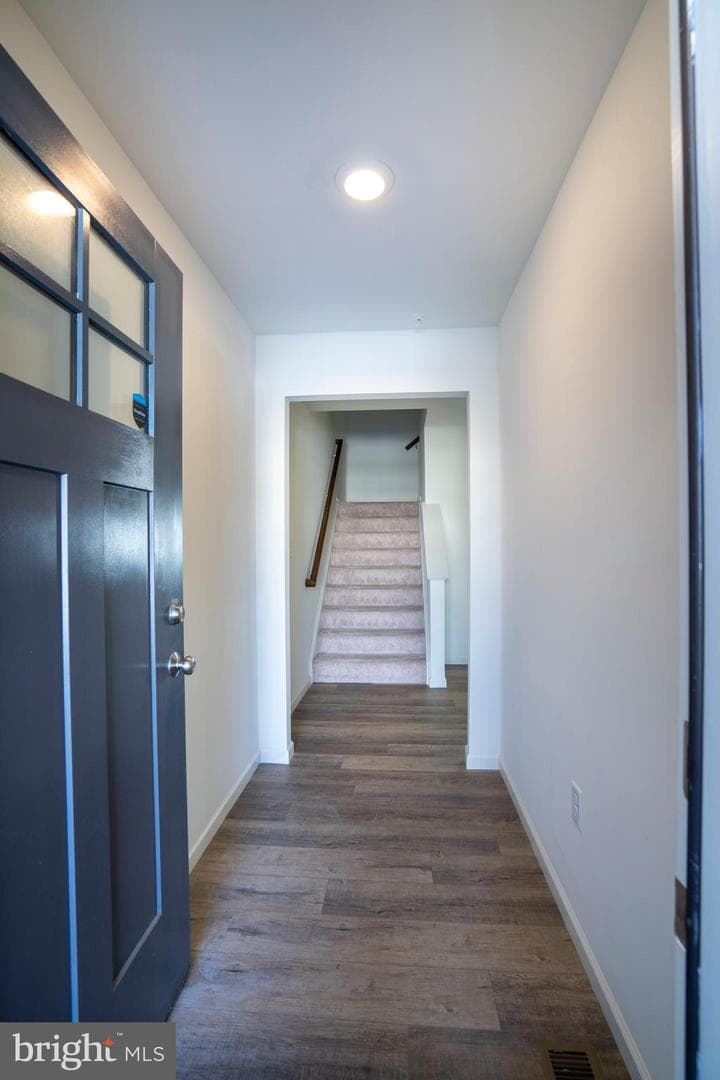 277 Isabella Circle photo 17