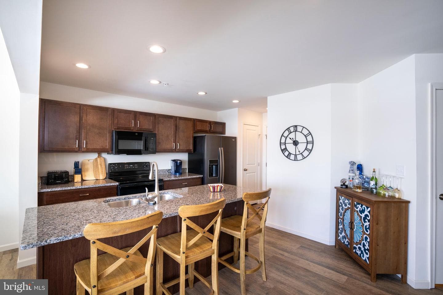 277 Isabella Circle photo 20