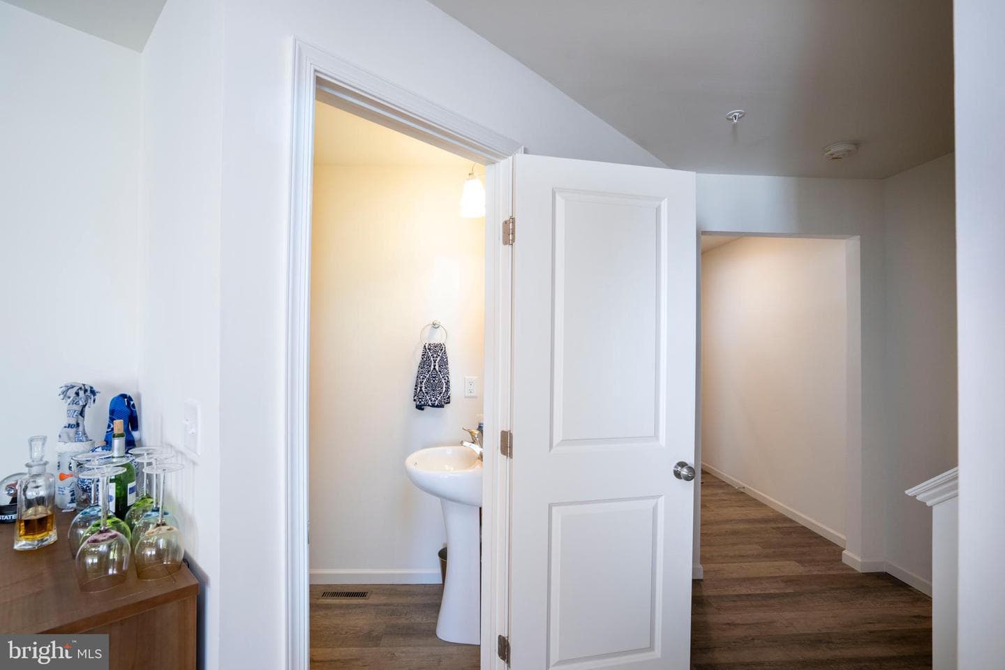 277 Isabella Circle photo 31
