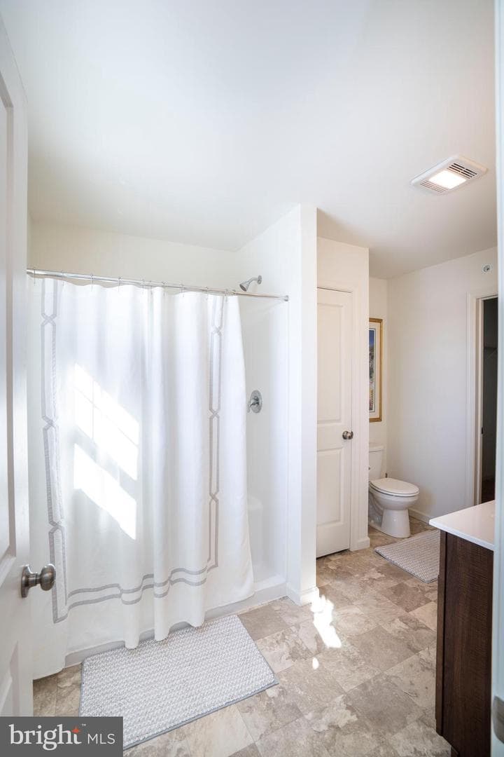 277 Isabella Circle photo 38