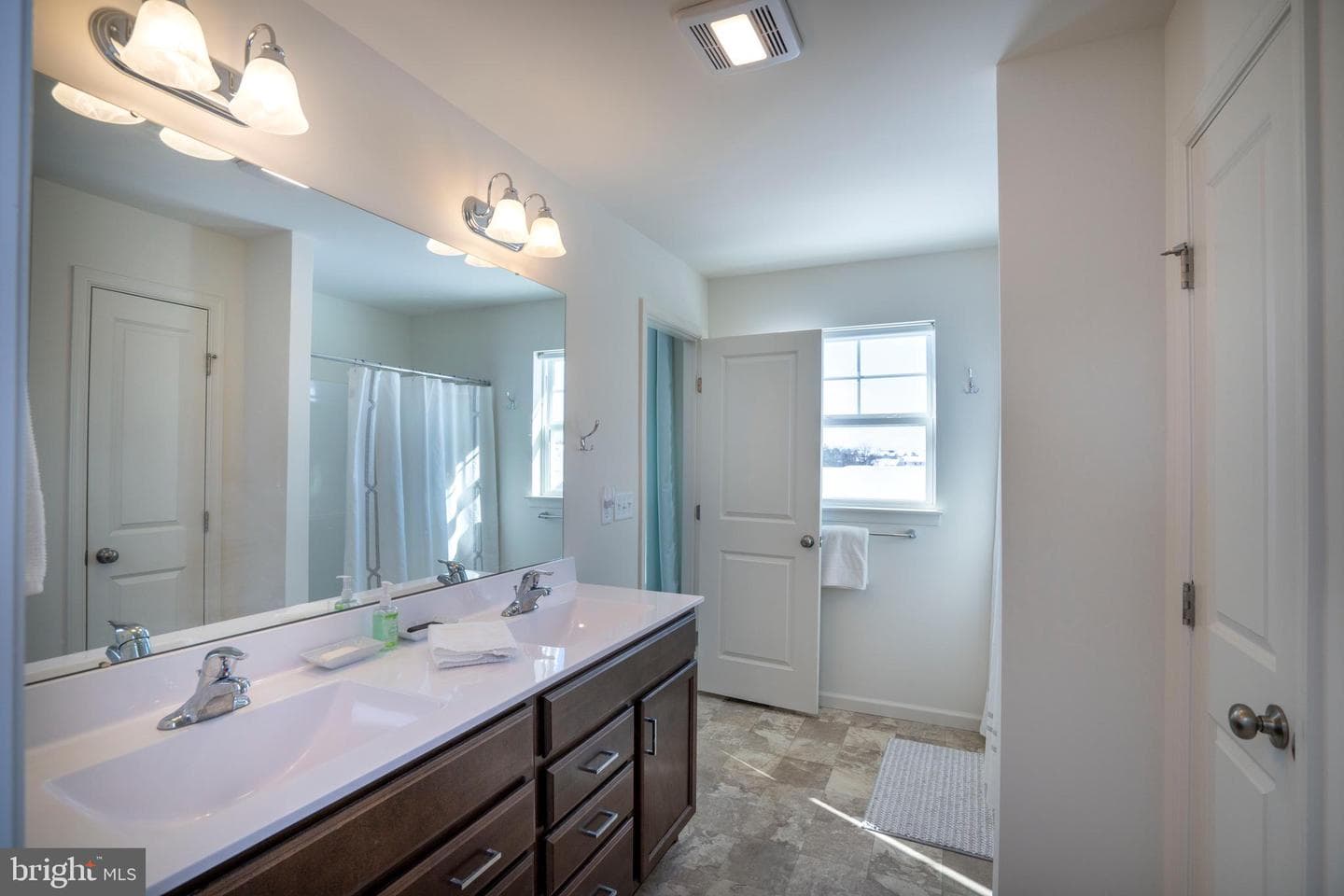 277 Isabella Circle photo 41