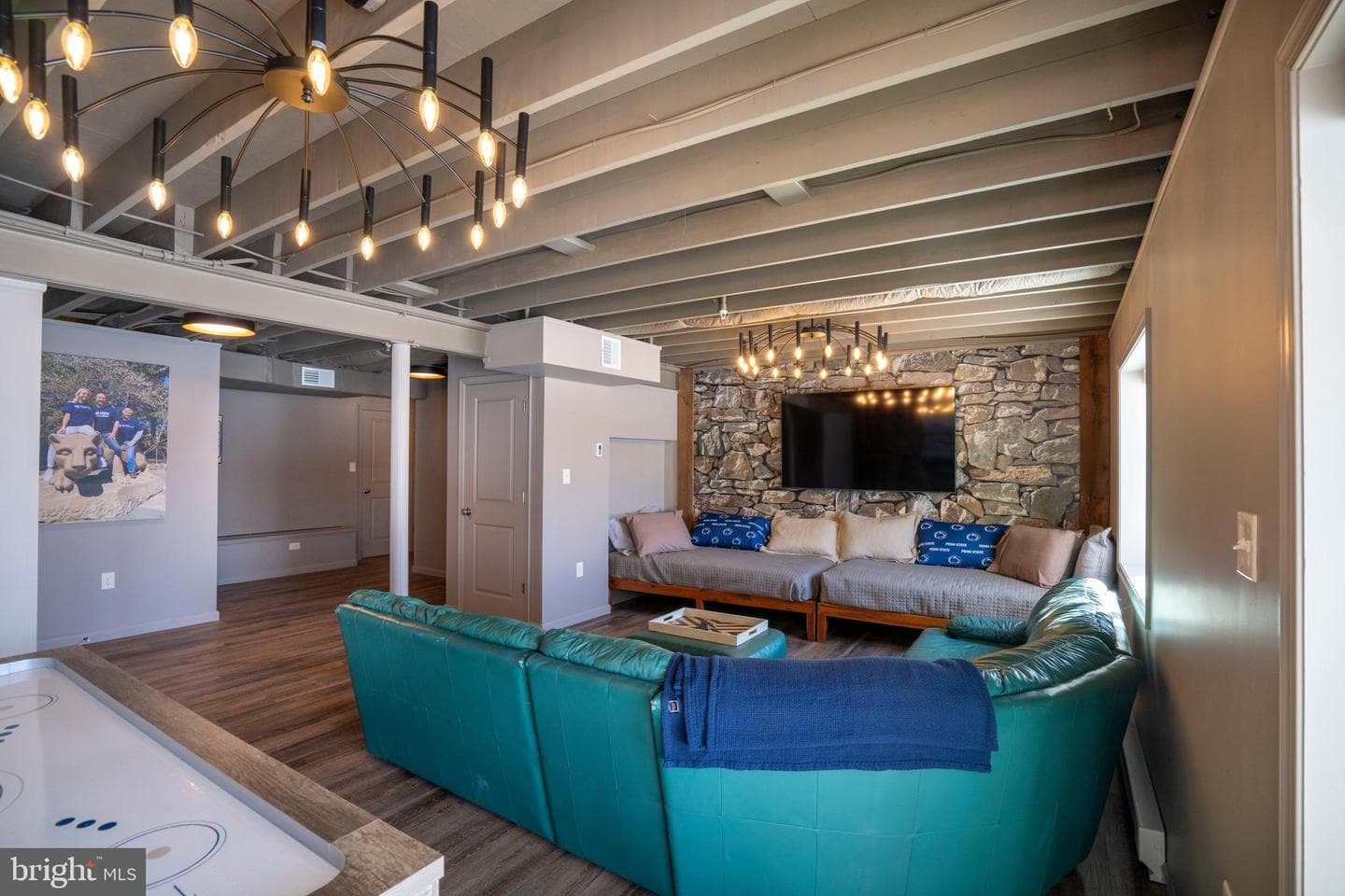 277 Isabella Circle photo 58