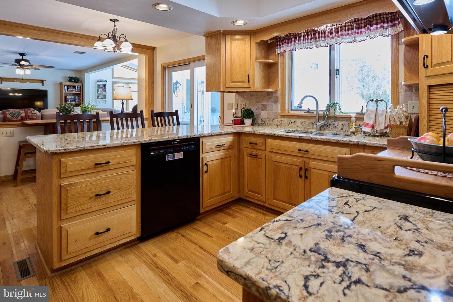 1736 Cambridge Drive photo 26