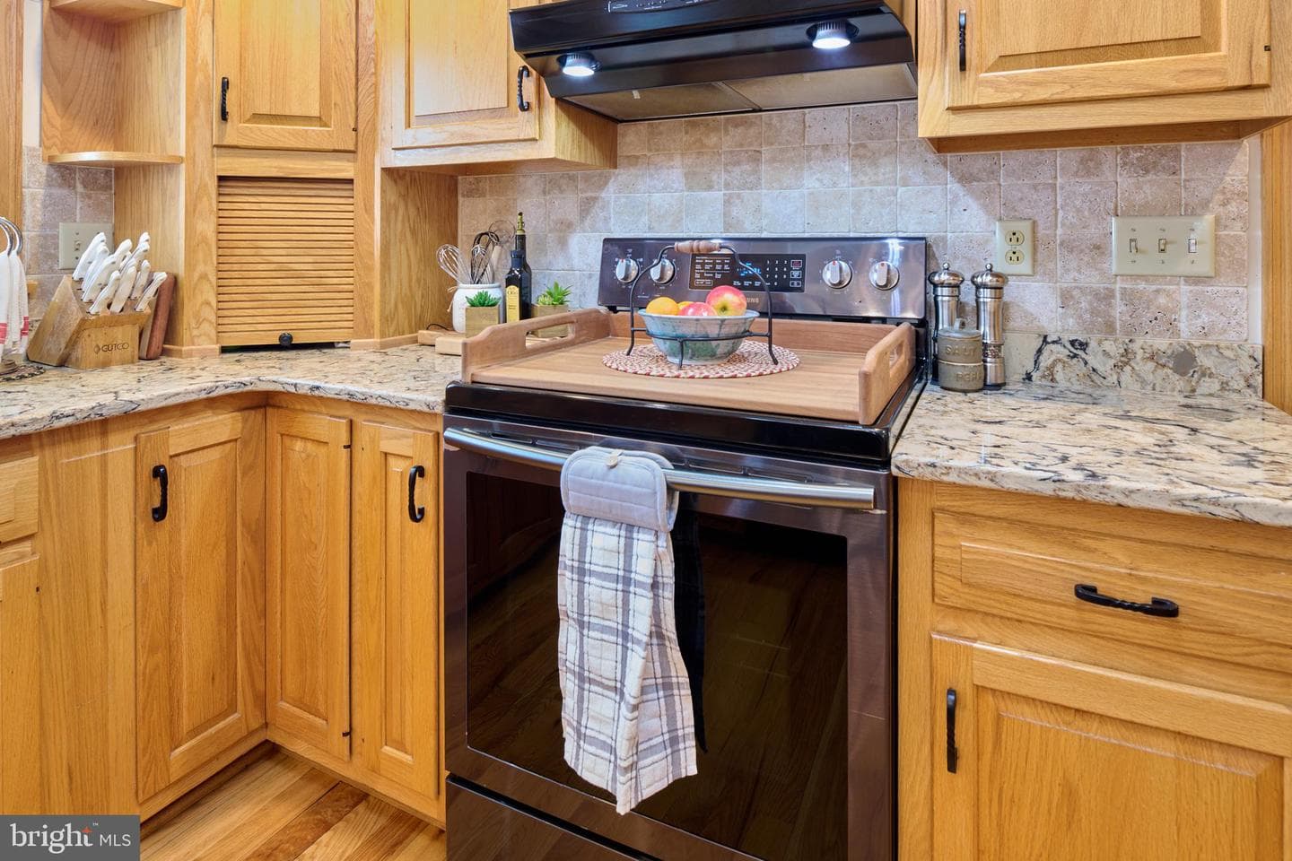 1736 Cambridge Drive photo 28