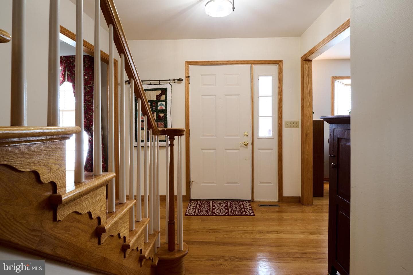 1736 Cambridge Drive photo 6