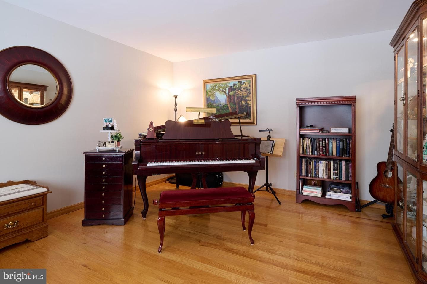 1736 Cambridge Drive photo 9