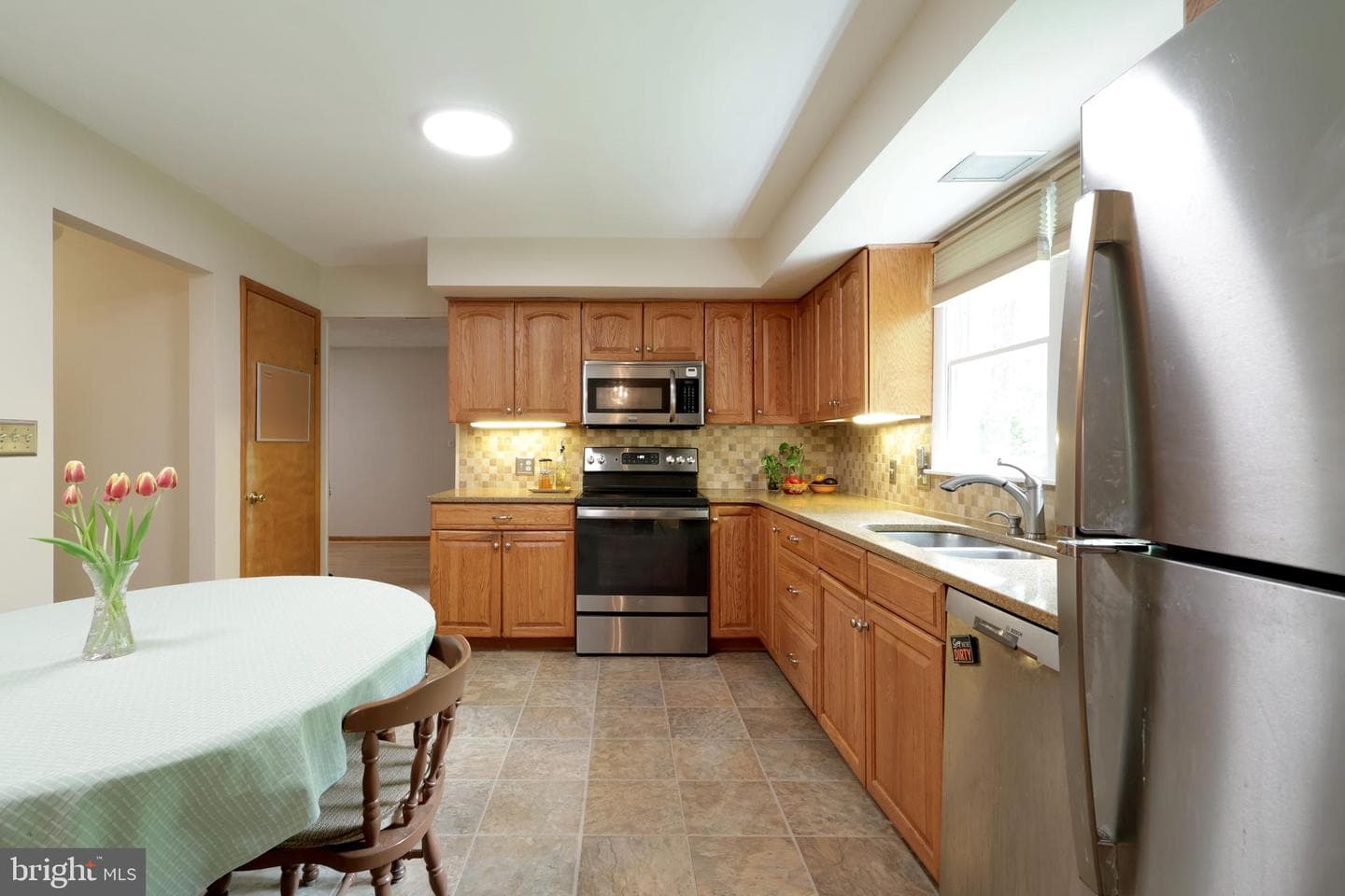 631 Wiltshire Drive photo 12