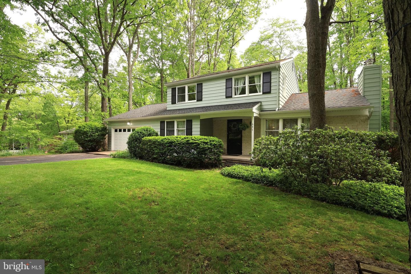 631 Wiltshire Drive photo 2