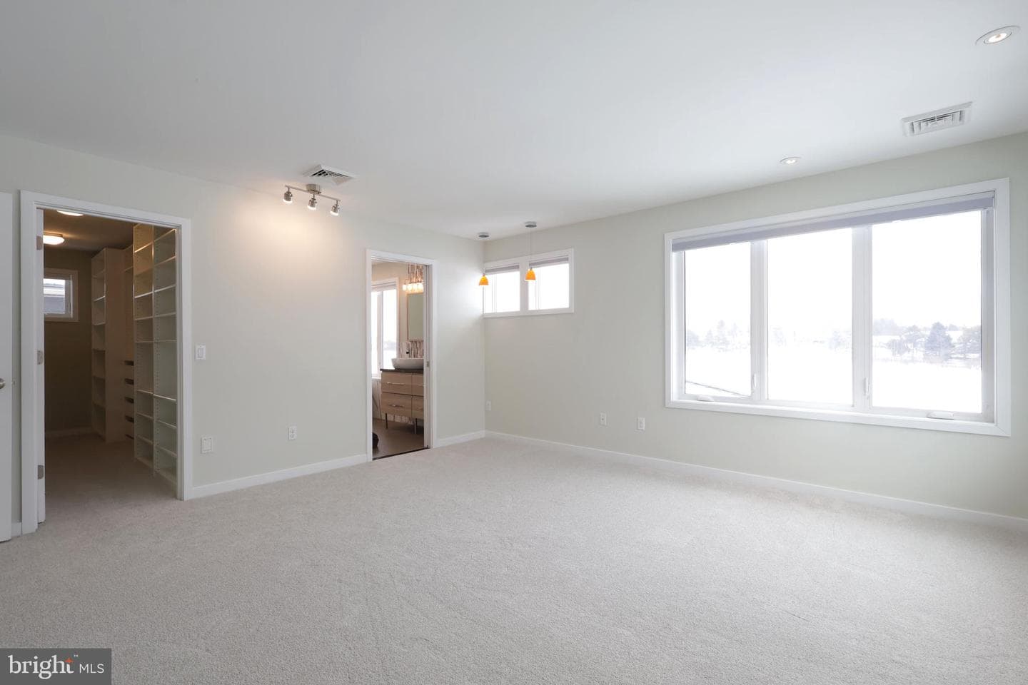 132 Derek Drive photo 25