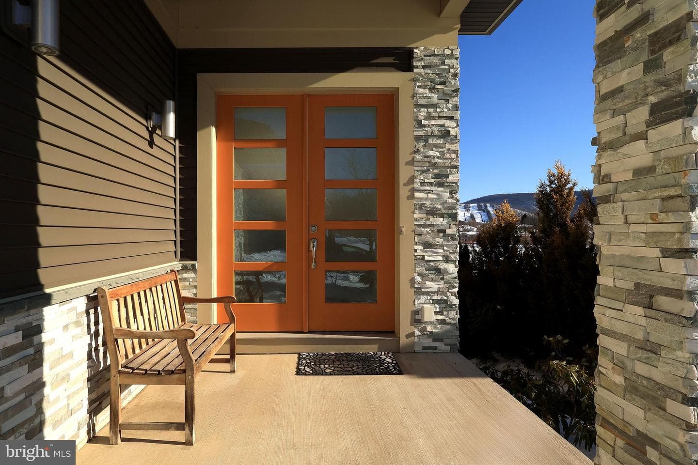 132 Derek Drive photo 3