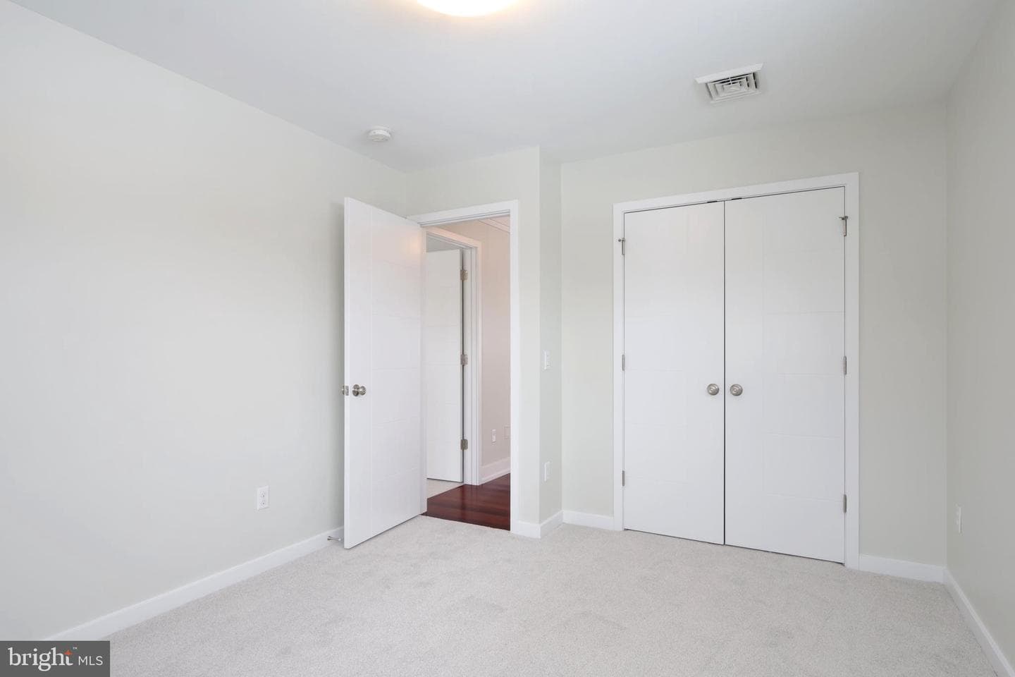 132 Derek Drive photo 33
