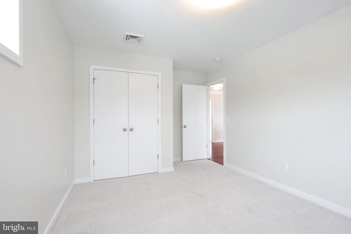 132 Derek Drive photo 38