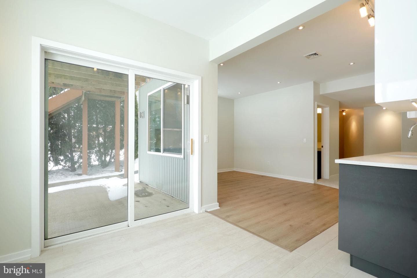 132 Derek Drive photo 43