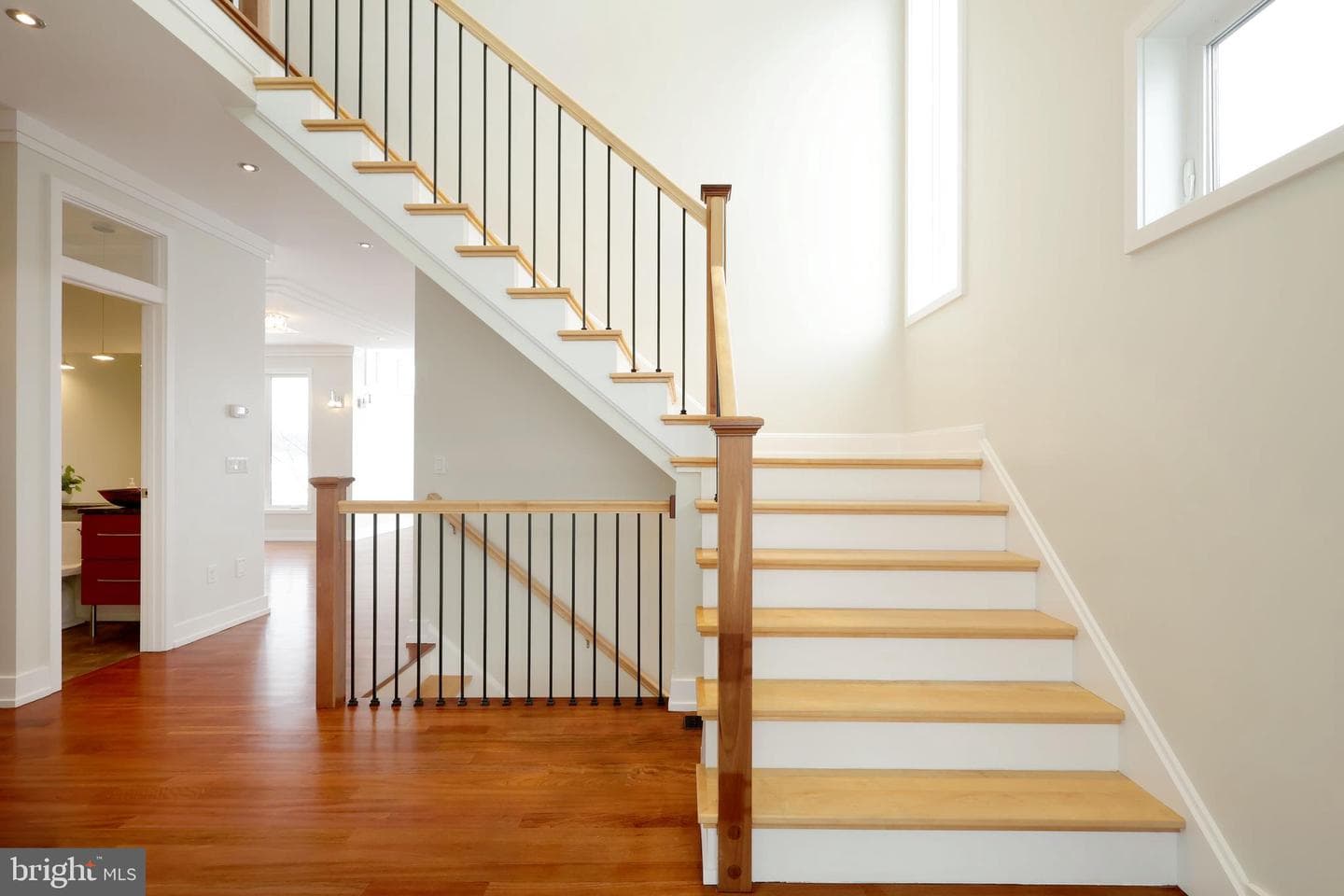132 Derek Drive photo 5