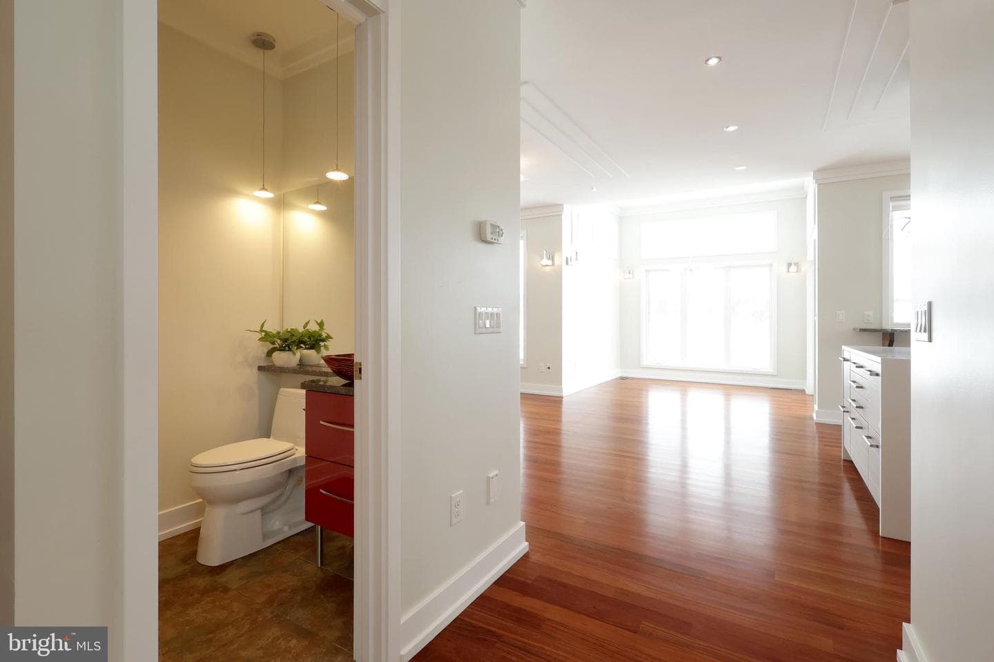 132 Derek Drive photo 6