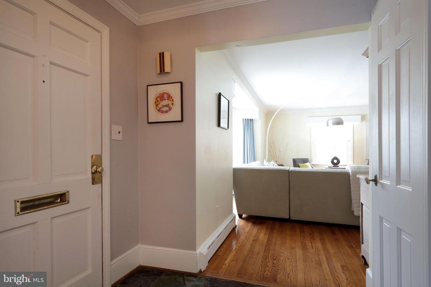 312 S Buckhout Street photo 5