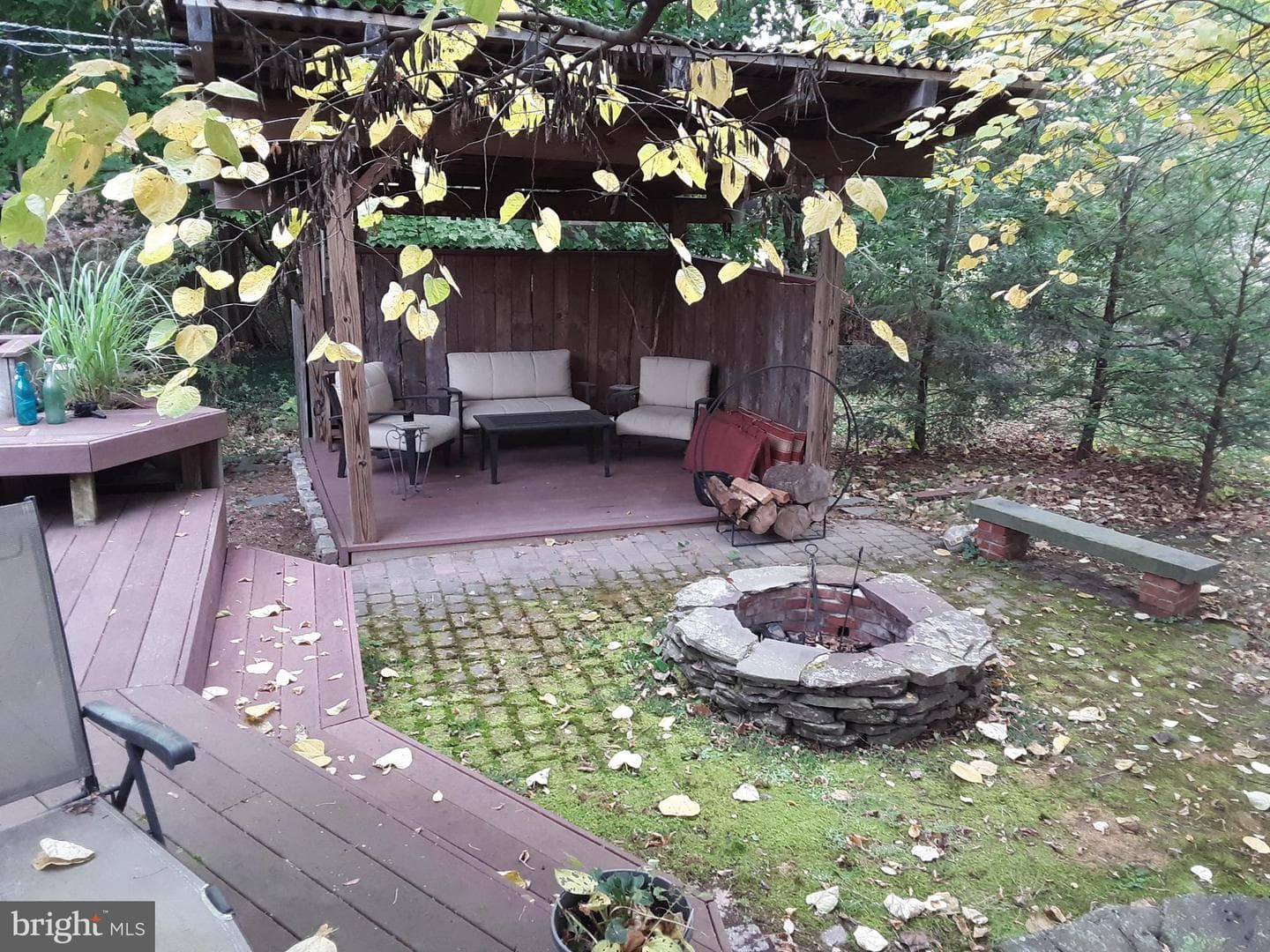 612 Holly Court photo 34