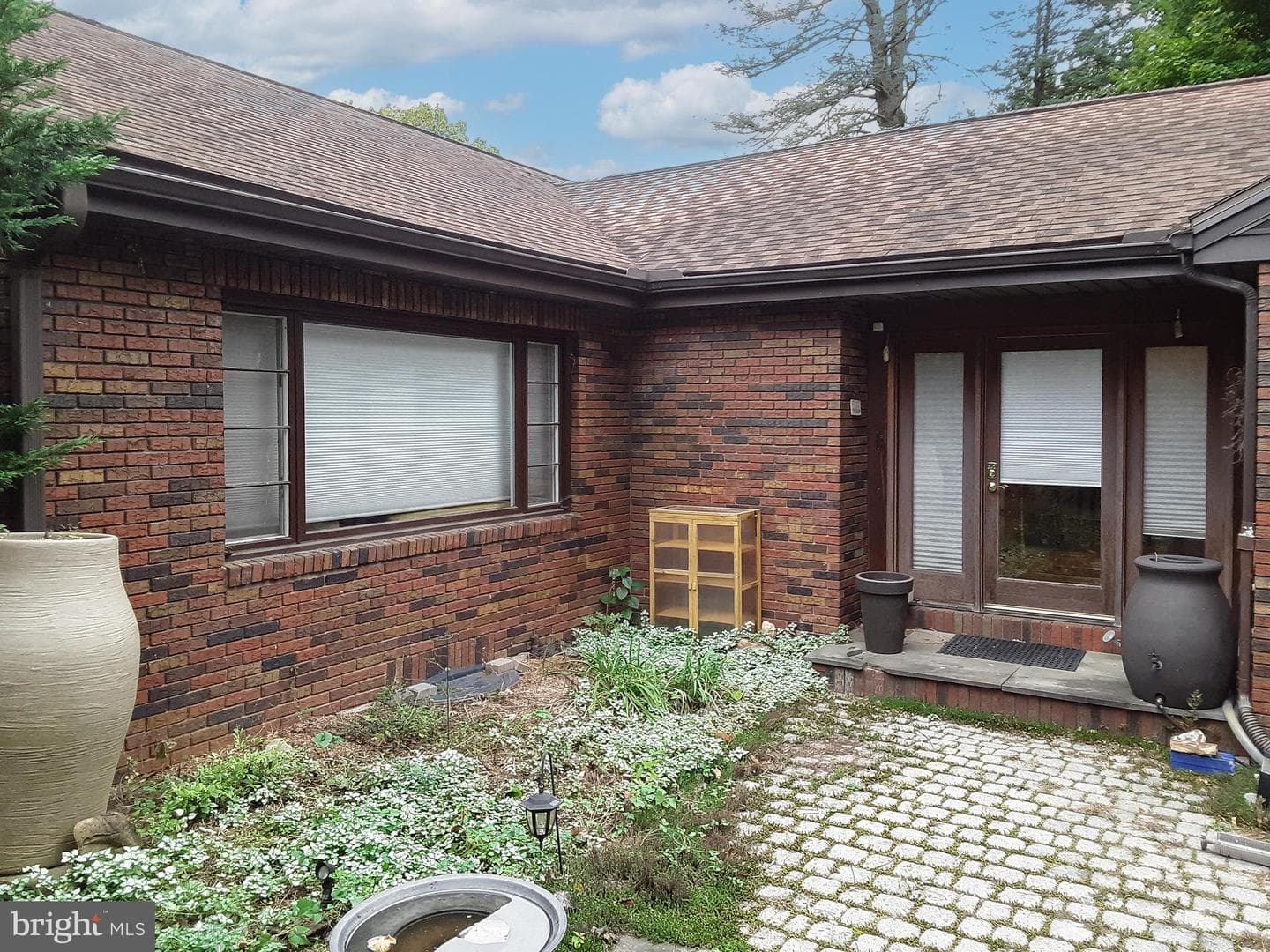 612 Holly Court photo 4