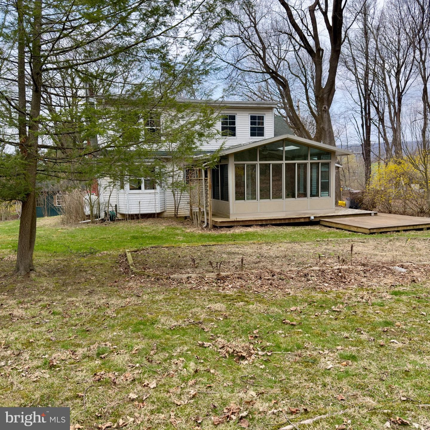 320 Loop Road photo 2