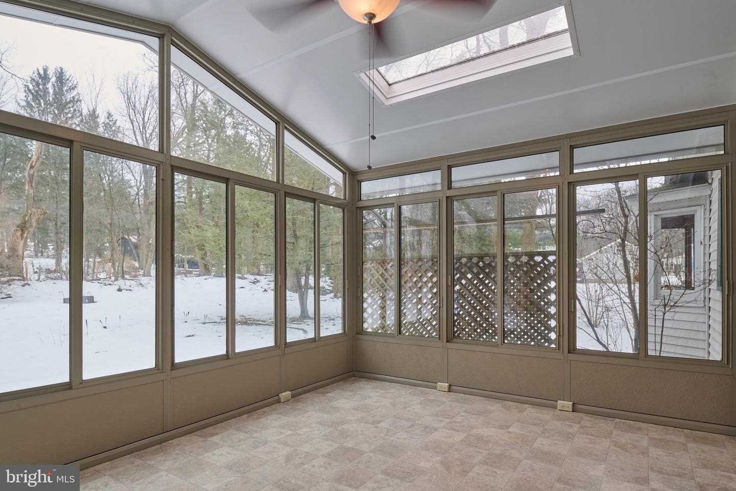 320 Loop Road photo 32