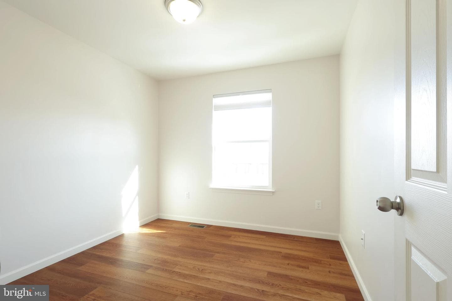 190 Kestrel Lane photo 37